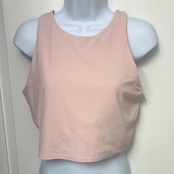 Item sold! Athleta Conscious Crop, Size XL, Ballet Pink, Removable Pads, EUC, - Picture 4 of 14